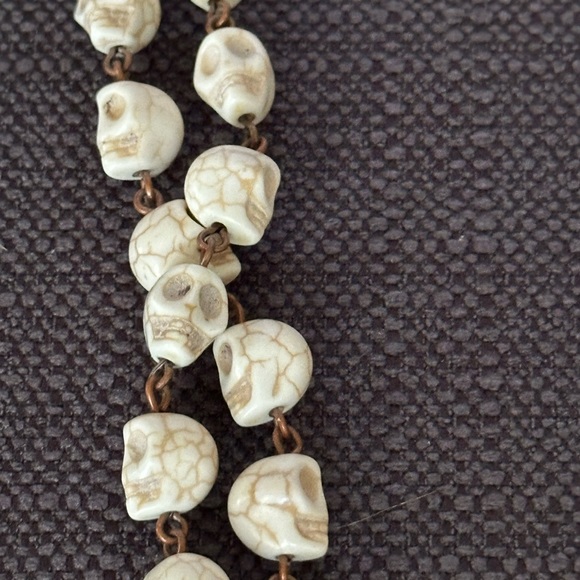 Halloween Skeleton Skull Necklace Cream and Brown 18” Long - Picture 2 of 4